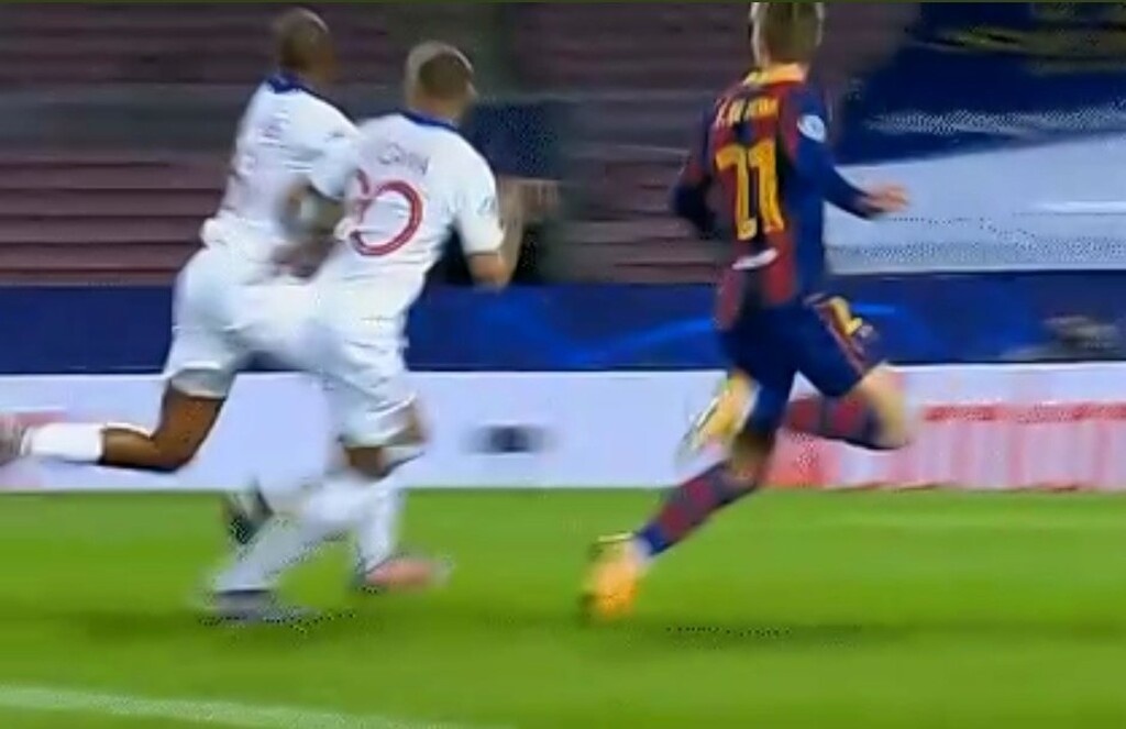 Champions League: Το πέναλτι που έβαλε «φωτιά» στο Μπαρτσελόνα-Παρί και τα γκολ Μέσι και Μπαπέ
