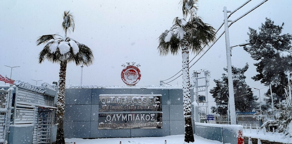Ολυμπιακός: Η εσωτερική προπόνηση, ο χιονοπόλεμος και τα δεδομένα για Εμβιλά (photos+video)