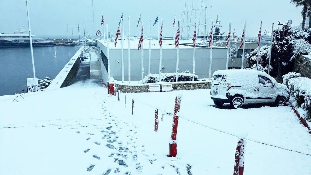 Κακοκαιρία «Μήδεια»: Ντύθηκε στα… λευκά το «Γ. Καραϊσκάκης» (photos)