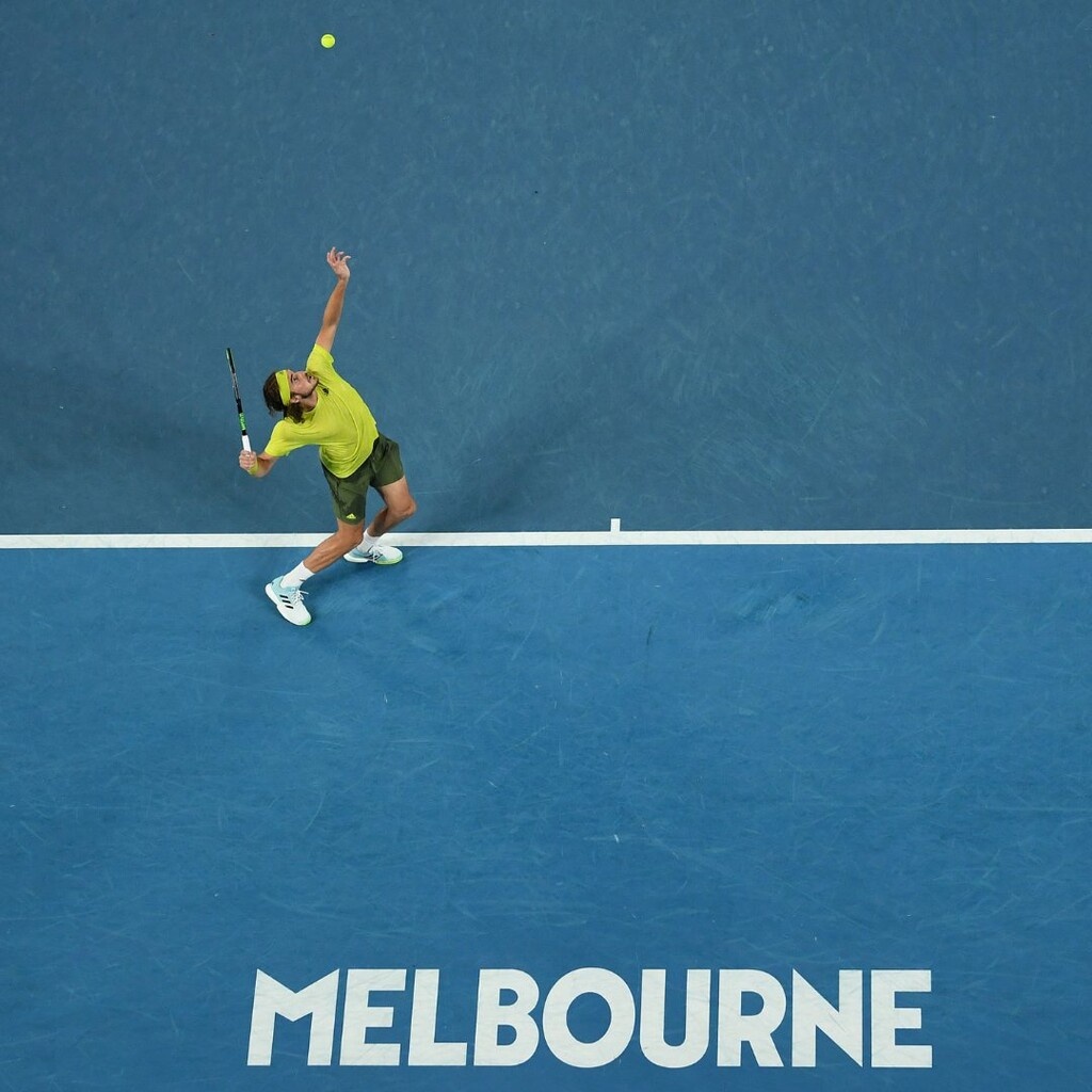 Australian Open: Μυθική πρόκριση Τσιτσιπά - Πέταξε εκτός τον Ναδάλ γυρίζοντας από το 2-0 (pics+vids)