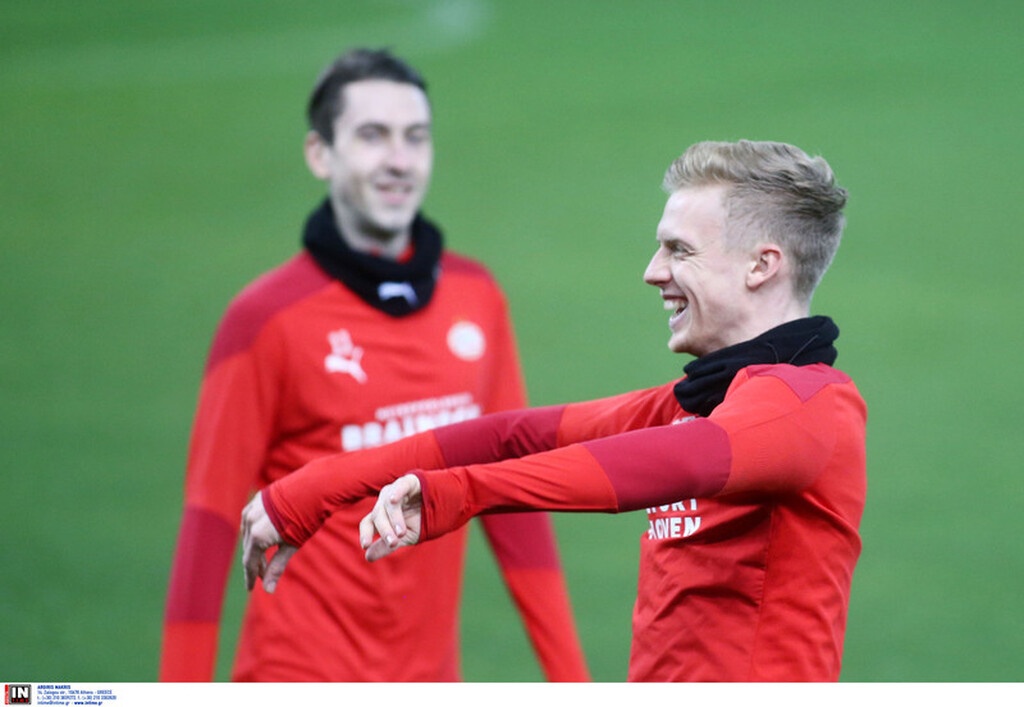 Ολυμπιακός-Αϊντχόφεν: Ο εκνευρισμός του Σμιντ και η αναφορά στους Πειραιώτες (photos)