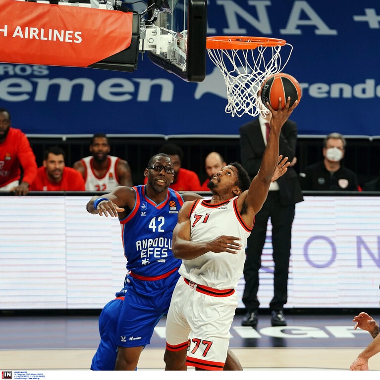 Αναντολού Εφές - Ολυμπιακός: Μυθική εμφάνιση από τον Λαρεντζάκη και κατάρρευση στη συνέχεια (video)