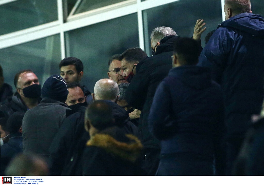 Ατρόμητος - ΑΕΛ: Ένταση με Κούγια στο Περιστέρι - Μπήκε στη... μέση ο Σπανός