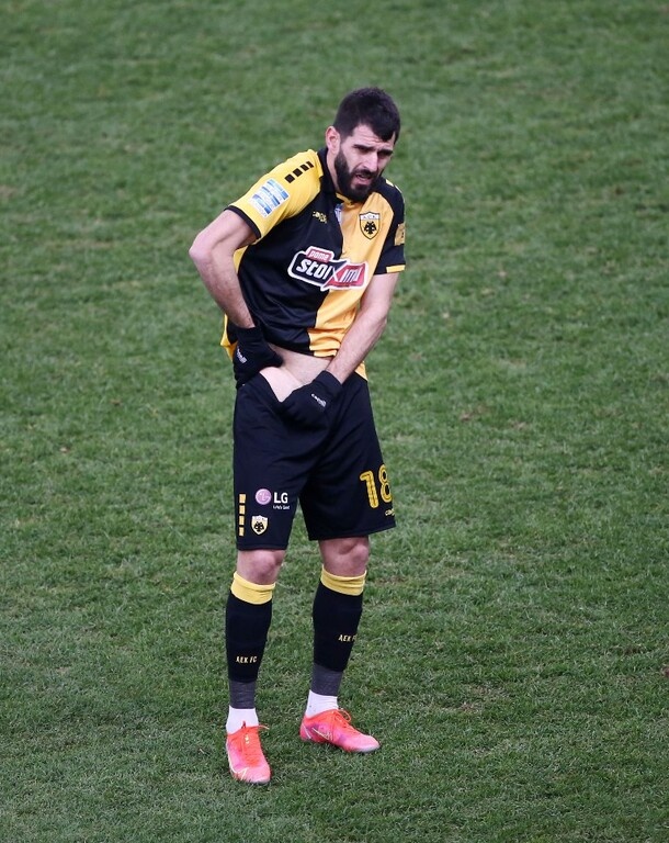 ΑΕΚ: Αγωνία για Ολιβέιρα