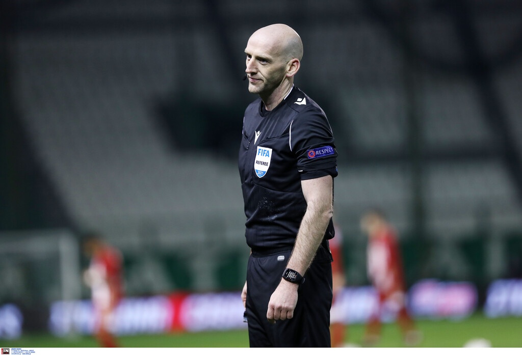 Θετικός στον κορονοϊό βοηθός του ντέρμπι, σε καραντίνα ο διαιτητής! (Photos)