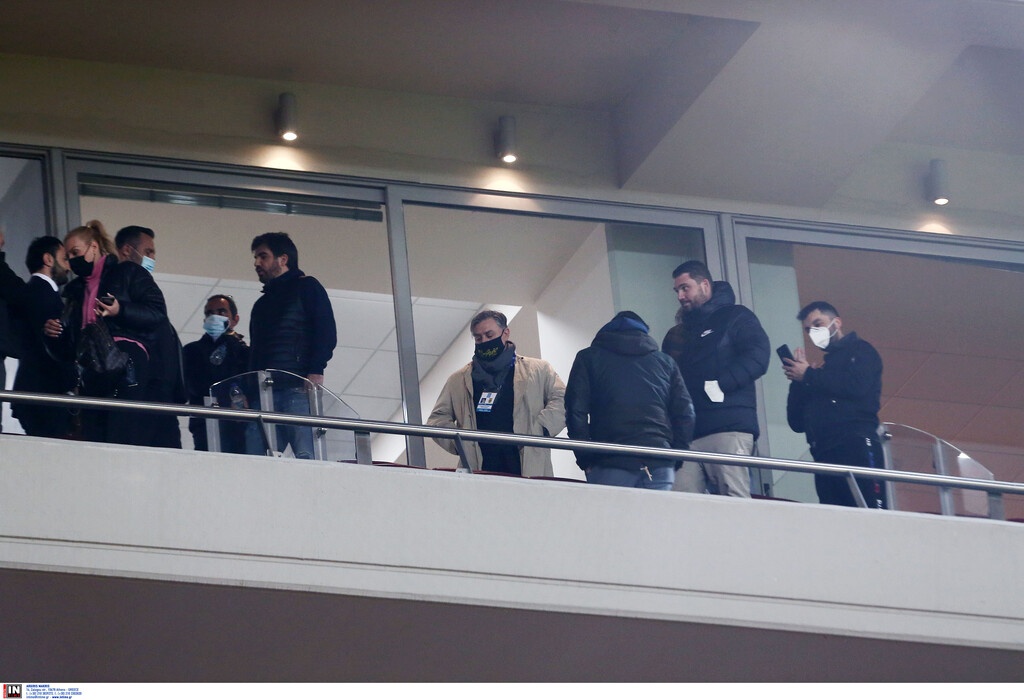 Ολυμπιακός-Άρης: Στο γήπεδο ο Καρυπίδης! (Photos)