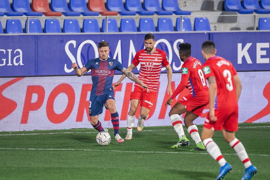 La Liga: Νίκη-ελπίδα για την Ουέσκα, χαμός στην «ουρά»!