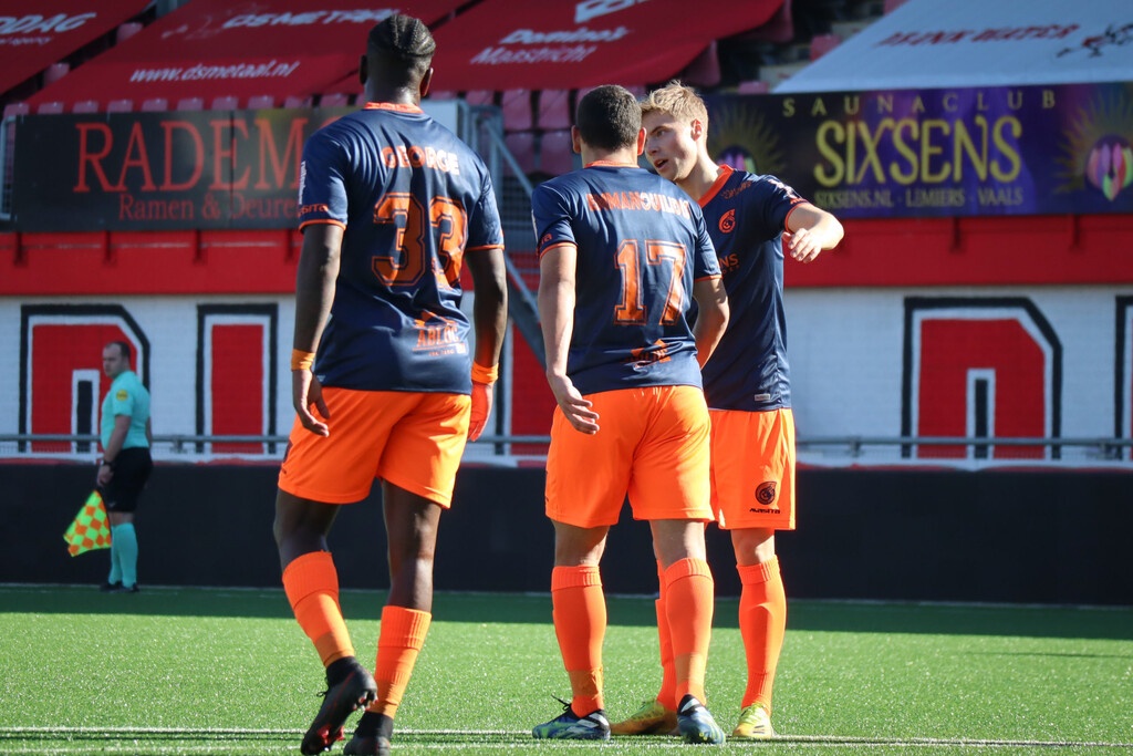 Εξαιρετικός στο ντεμπούτο του ο Εμμανουηλίδης: Δυο γκολ και δυο ασίστ (photos)