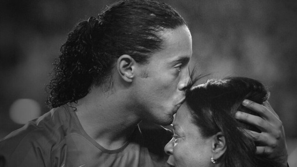 Ροναλντίνιο: Θλίψη για τον Βραζιλιάνο - Δύσκολες ώρες (photos)