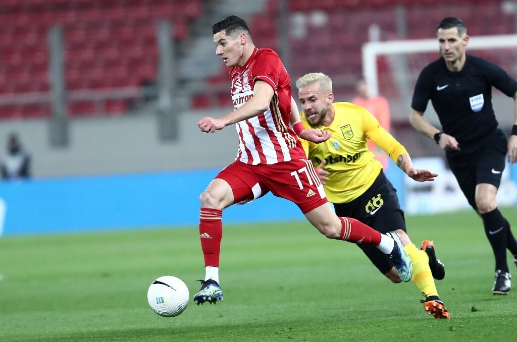 Ολυμπιακός: Χειρουργήθηκε ο Βρουσάι (photos)