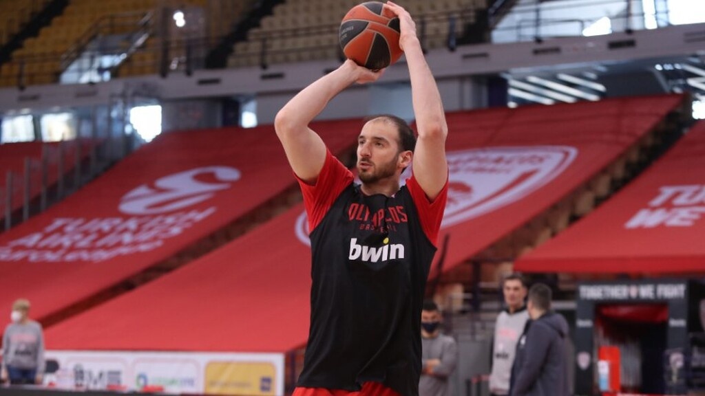 Ολυμπιακός: Η πρώτη προπόνηση του Κώστα Κουφού (photos)