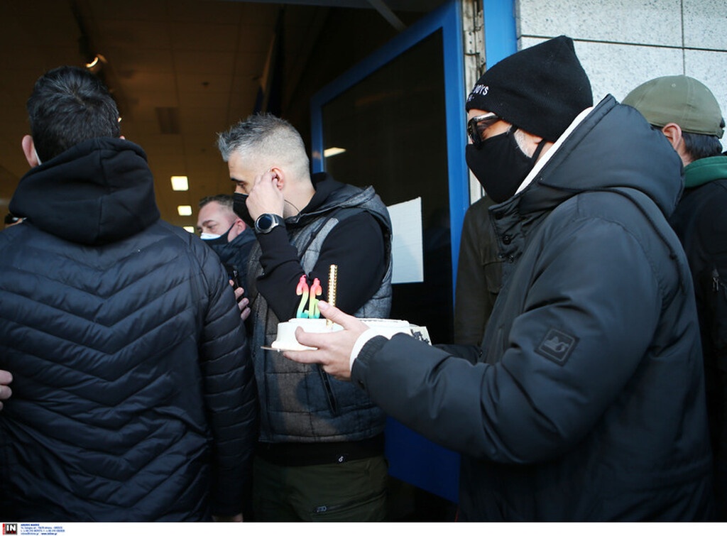 Καρέ καρέ η άφιξη του Χεζόνια στην Ελλάδα