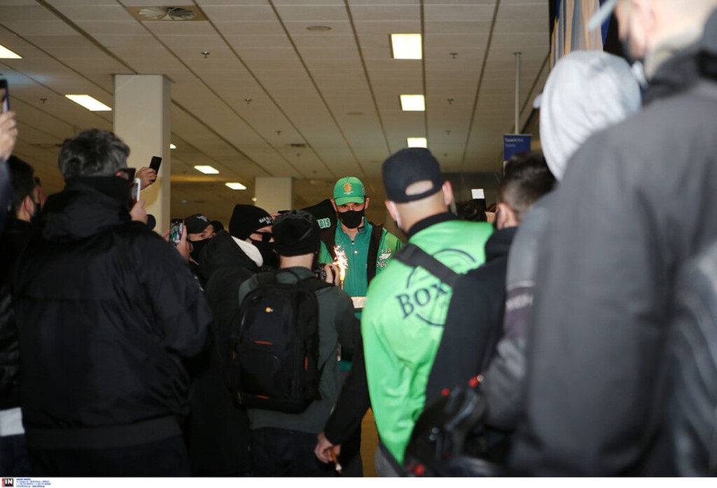 Καρέ καρέ η άφιξη του Χεζόνια στην Ελλάδα