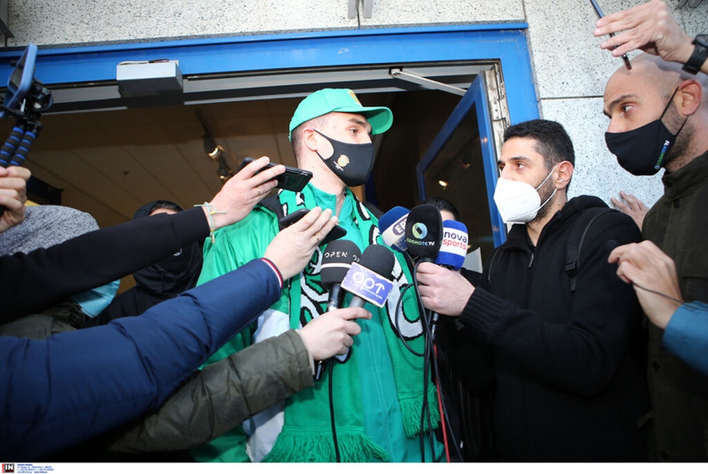 Καρέ καρέ η άφιξη του Χεζόνια στην Ελλάδα