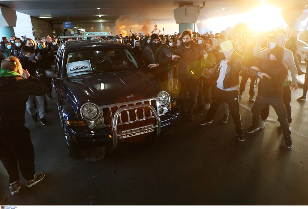 Καρέ καρέ η άφιξη του Χεζόνια στην Ελλάδα