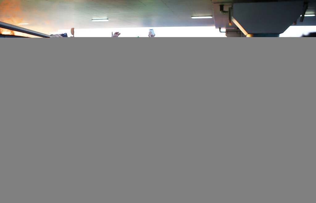 Καρέ καρέ η άφιξη του Χεζόνια στην Ελλάδα