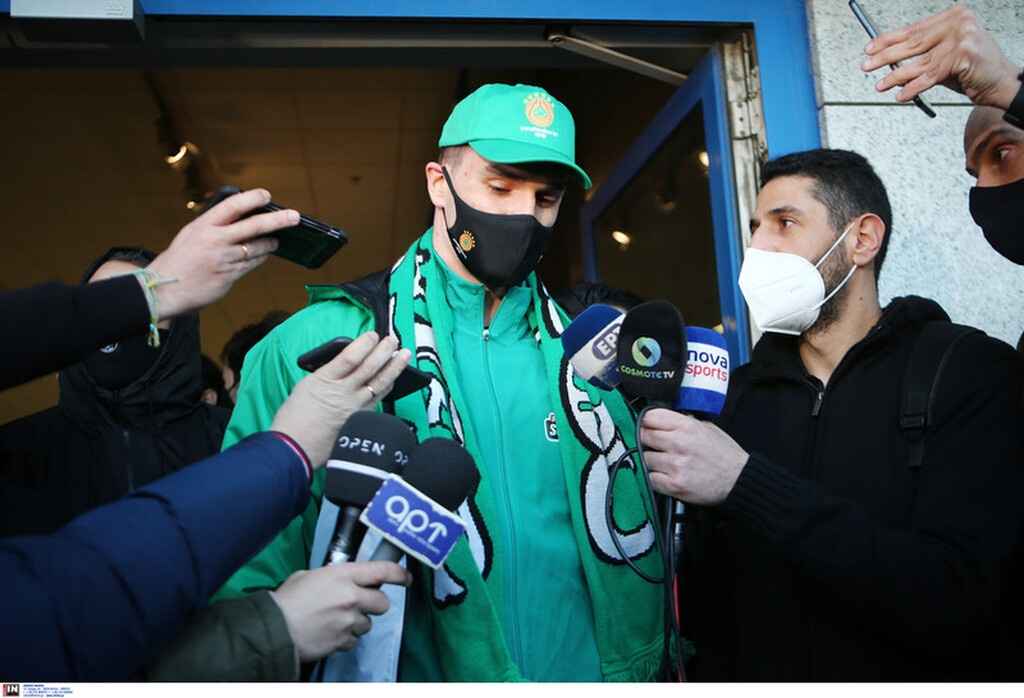 Καρέ καρέ η άφιξη του Χεζόνια στην Ελλάδα