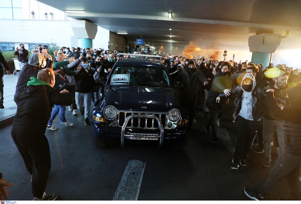 Καρέ καρέ η άφιξη του Χεζόνια στην Ελλάδα