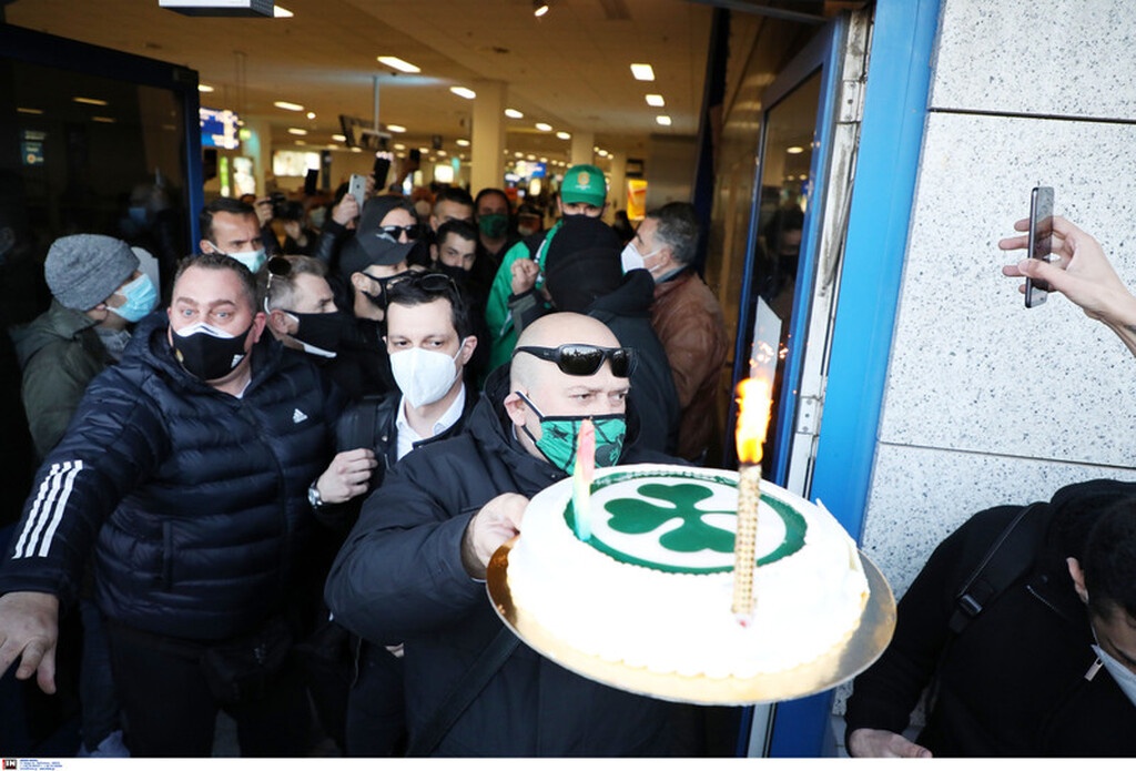 Καρέ καρέ η άφιξη του Χεζόνια στην Ελλάδα