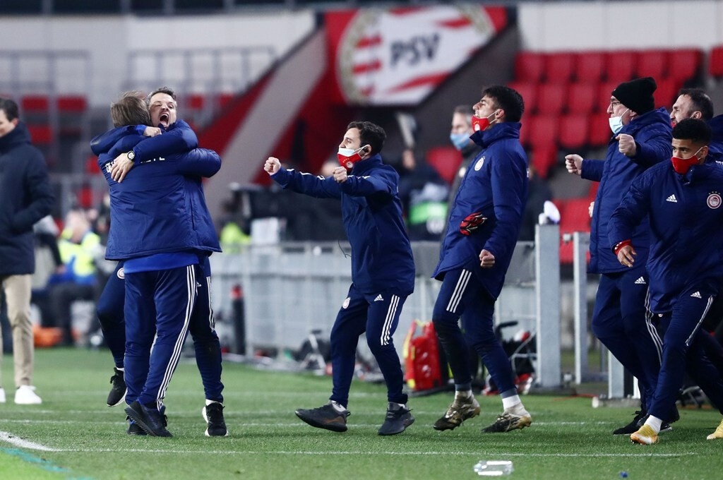 Αϊντχόφεν-Ολυμπιακός: Έξαλλοι πανηγυρισμοί μετά την πρόκριση (photos+video)