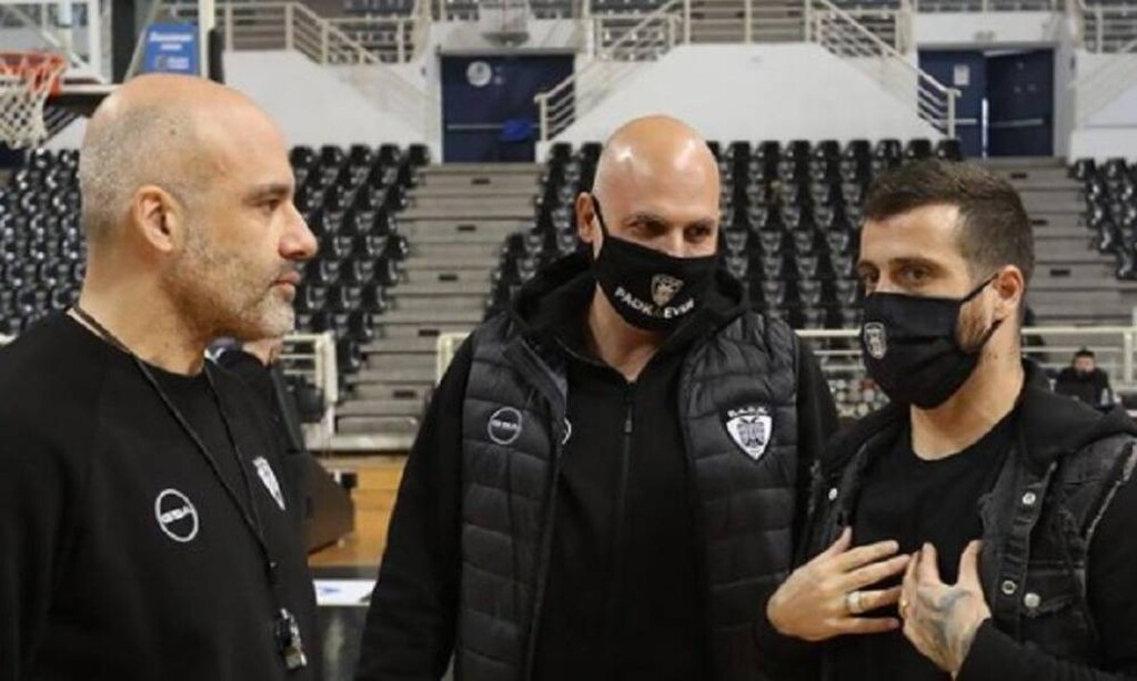 ΠΑΟΚ: Βιεϊρίνια και Κρέσπο παρέδωσαν τα χρήματα για την ΑΜΚ της ΚΑΕ