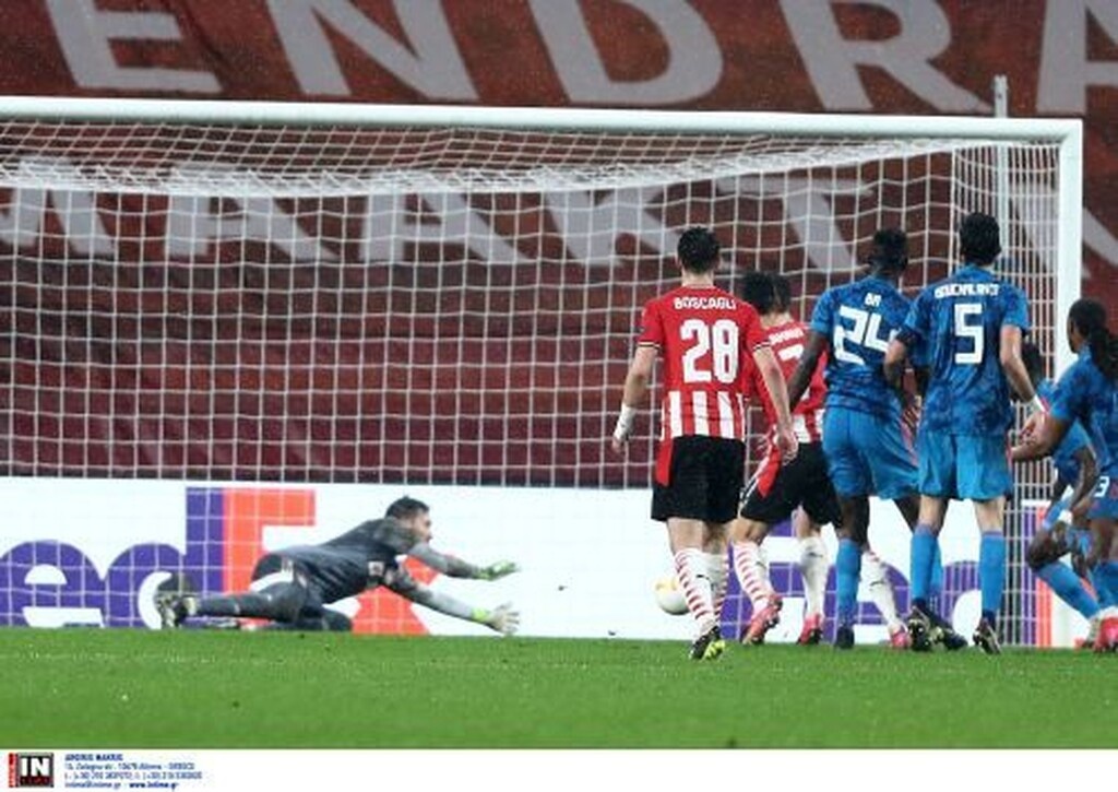 Αϊντχόφεν-Ολυμπιακός: Χάνει 2-0 στο ημίχρονο, μαζί και την πρόκριση (videos)