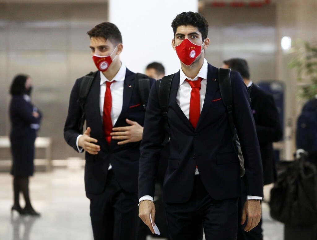 Ολυμπιακός-Άρσεναλ: Αεράτη… κλήρωση - Εκεί έμαθαν αντίπαλο οι «ερυθρόλευκοι» (photos)