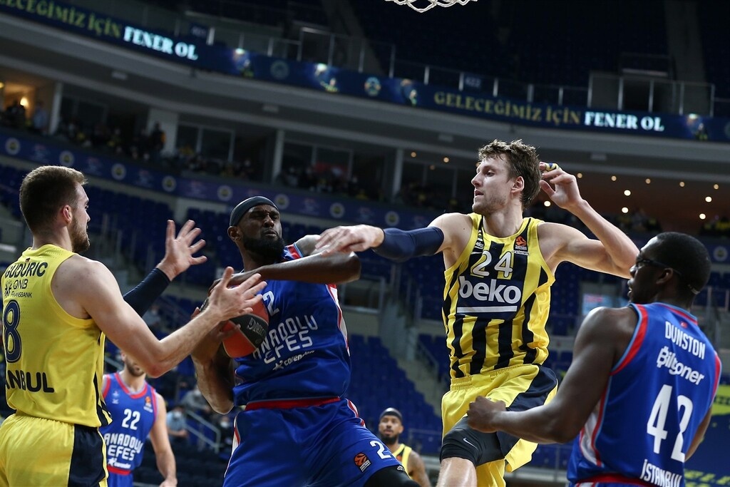 Φενέρμπαχτσε-Αναντολού Εφές74-106: Μαγικός Μίτσιτς!