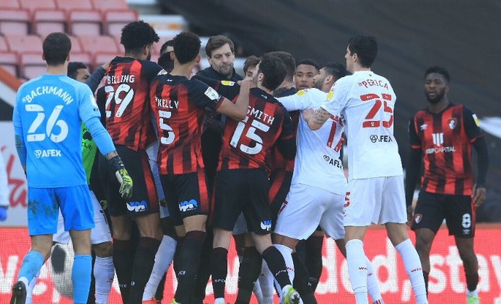 Χαμός στο Μπόρνμουθ - Γουότφορντ: Τσαμπουκάς και αποβολές (videos)