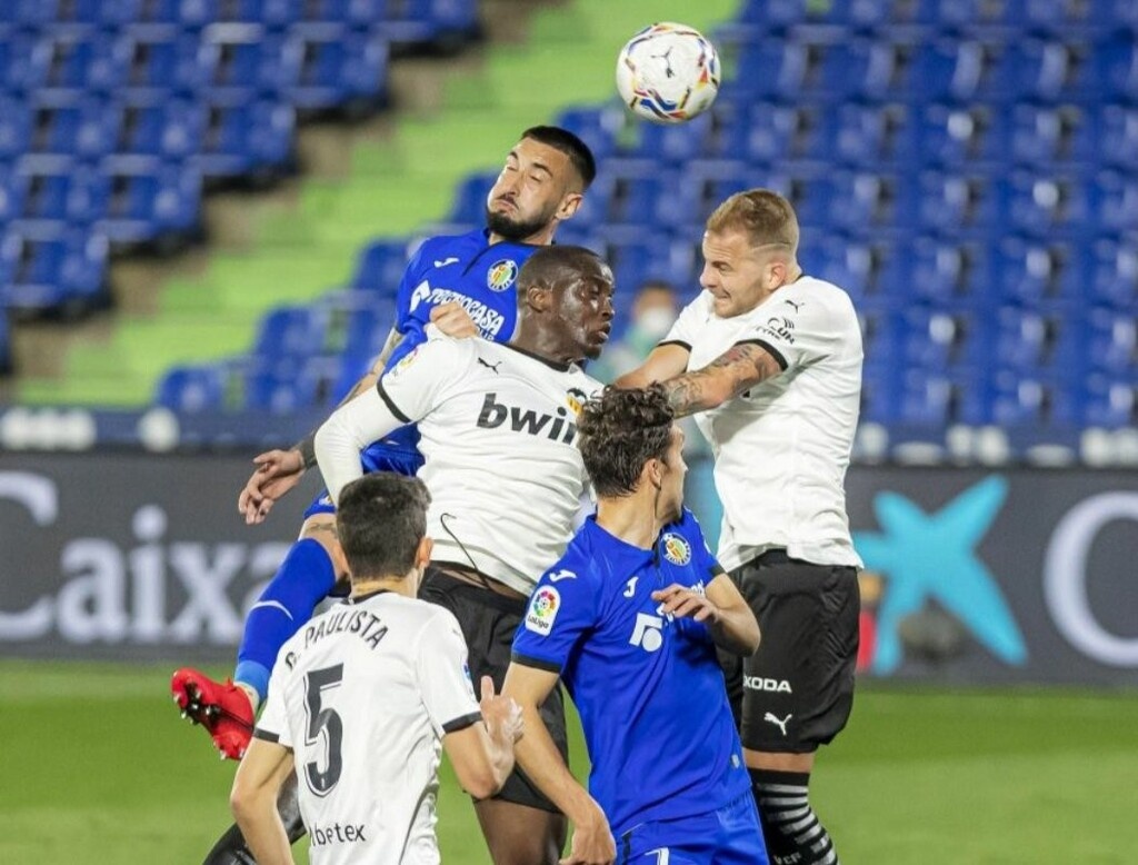 La Liga: Τη νίκησε και την… έπιασε! (Photos)