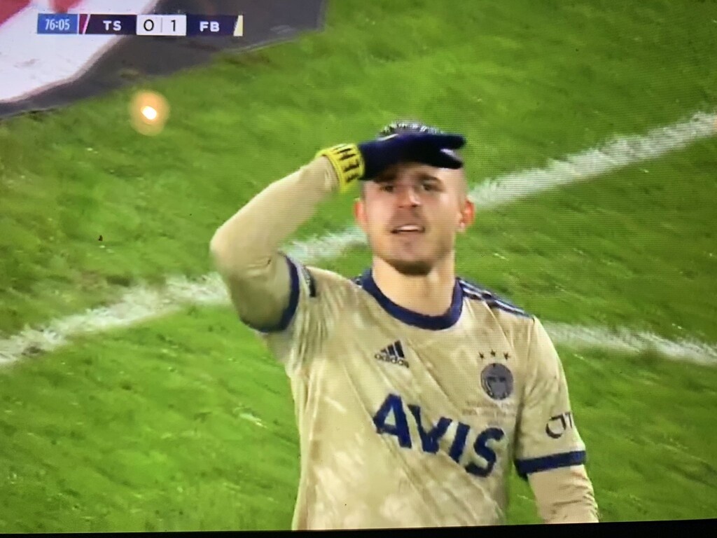 Τραμπζονσπόρ-Φενέρμπαχτσε: «Εκτέλεσε» τον Μπακασέτα με γκολάρα ο Πέλκας (video+photos)