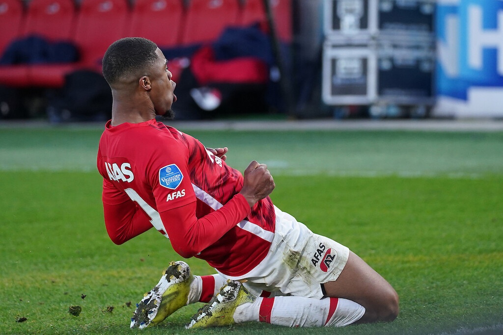Eredivisie: Η Αλκμάαρ διέλυσε τη Φέγενορντ και μείωσε τη διαφορά από την Αϊντχόφεν (video)