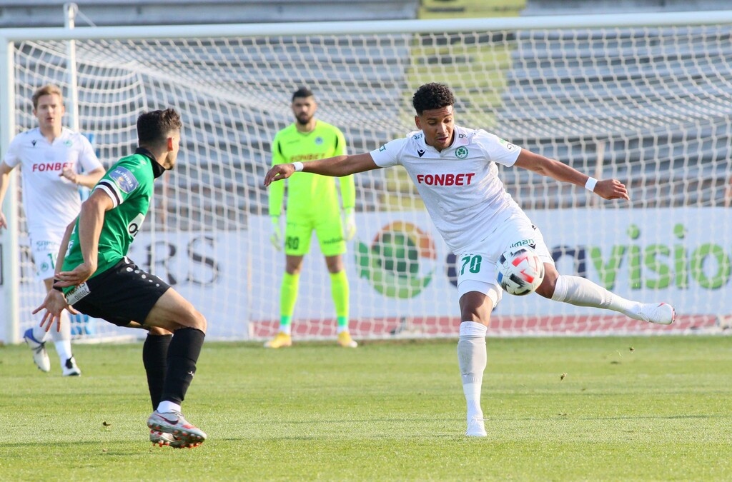 Κύπρος: Με νίκη ξεκίνησε τη μάχη για τον τίτλο η Ομόνοια, τρίποντο κι ο ΑΠΟΕΛ (video)