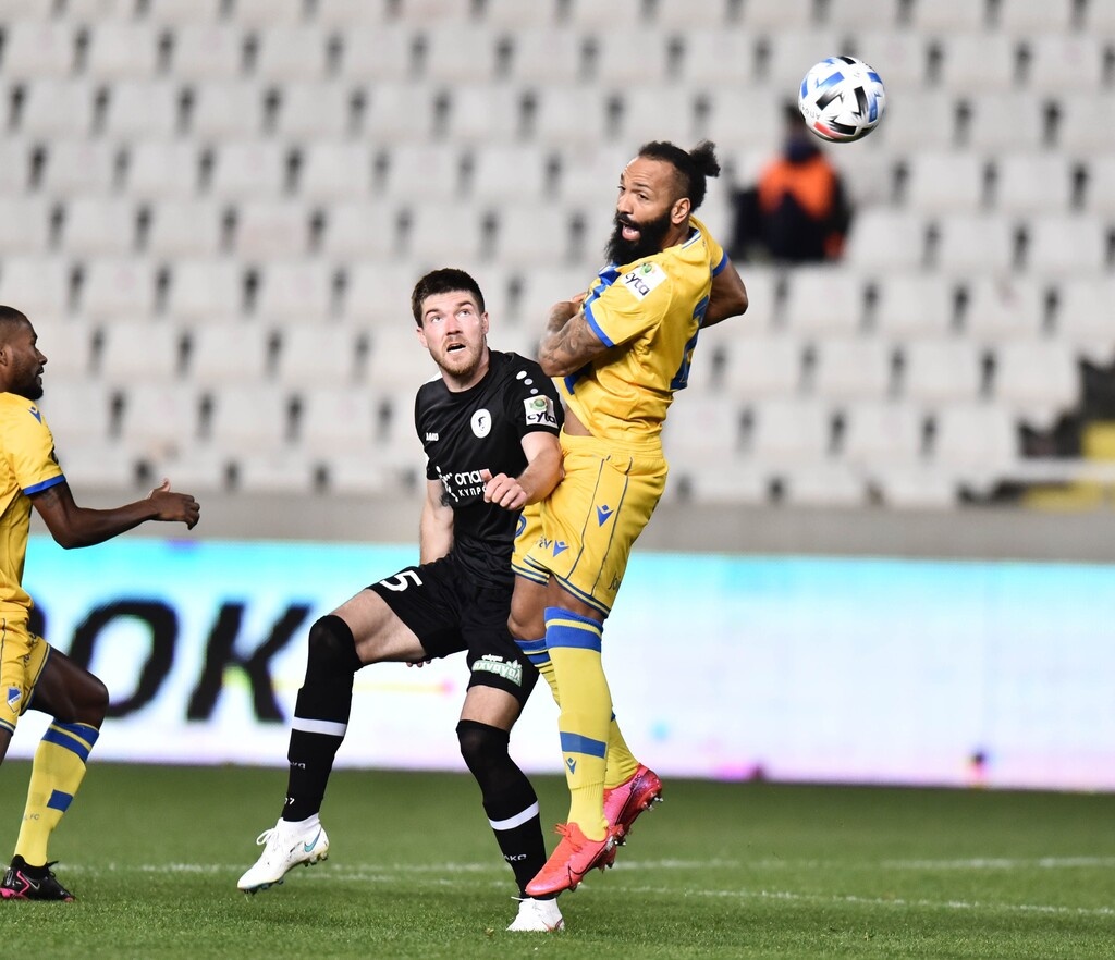 Κύπρος: Με νίκη ξεκίνησε τη μάχη για τον τίτλο η Ομόνοια, τρίποντο κι ο ΑΠΟΕΛ (video)