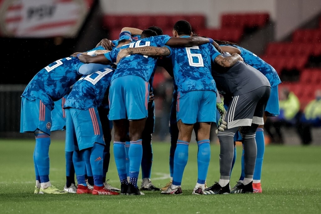 Ολυμπιακός: Χαμός για τον παικταρά - Δύσκολα μένει στον Πειραιά (photos)