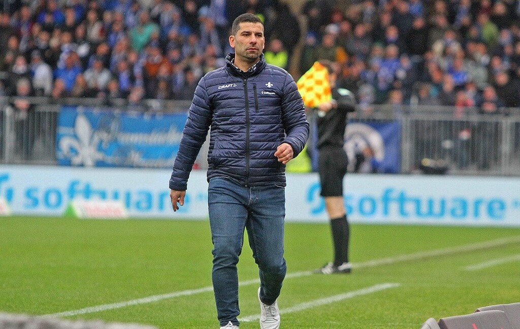 Bundesliga: Έλληνας τεχνικός στο στόχαστρο ιστορικής ομάδας (photos)