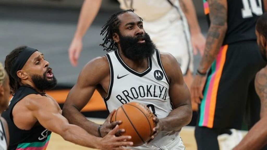 NBA: Ο αλάνθαστος κύριος Χάρντεν (photos+video)