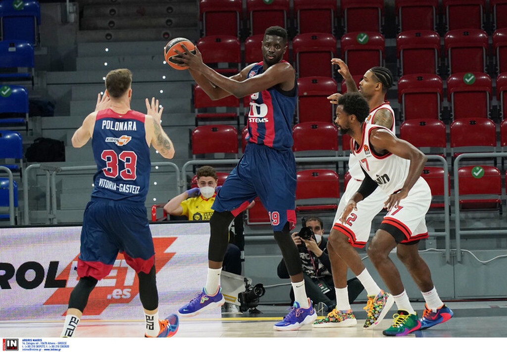 Μπασκόνια - Ολυμπιακός 91-66: Διασυρμός και αρνητικό ρεκόρ (video+photos)