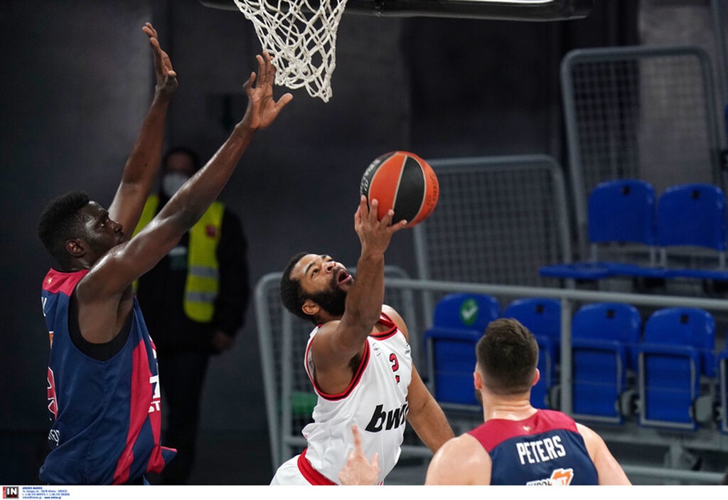 Μπασκόνια - Ολυμπιακός 91-66: Διασυρμός και αρνητικό ρεκόρ (video+photos)