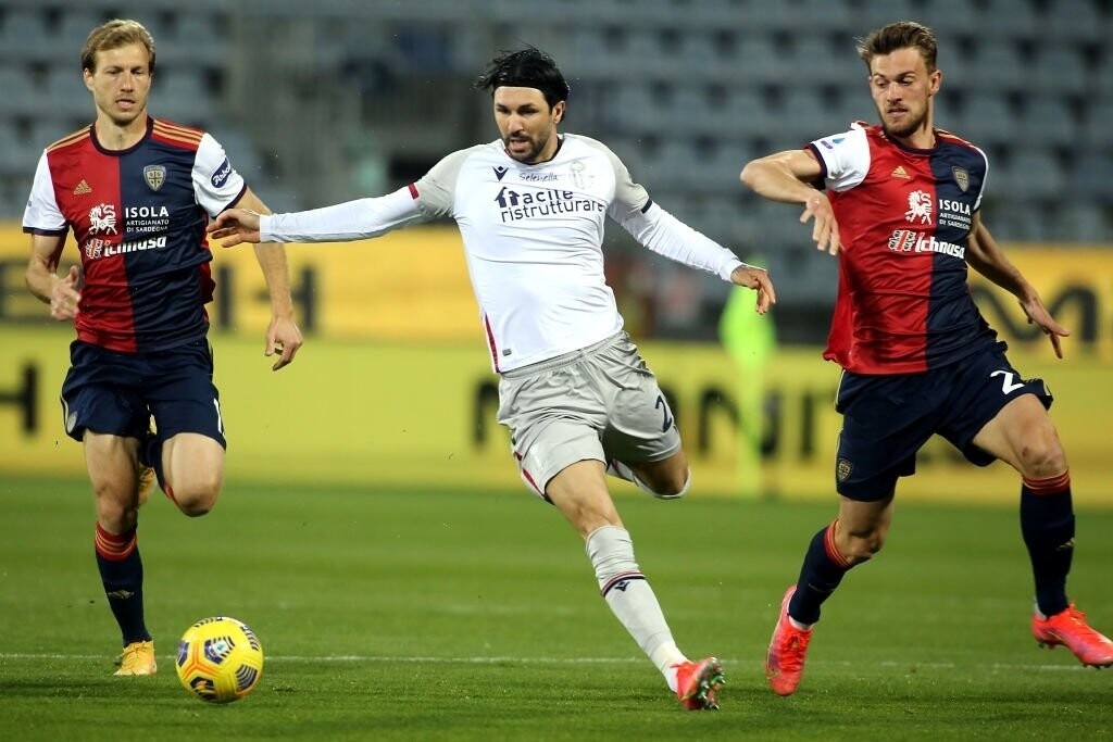 Serie A: Απομακρύνεται ο τίτλος για την Μίλαν!