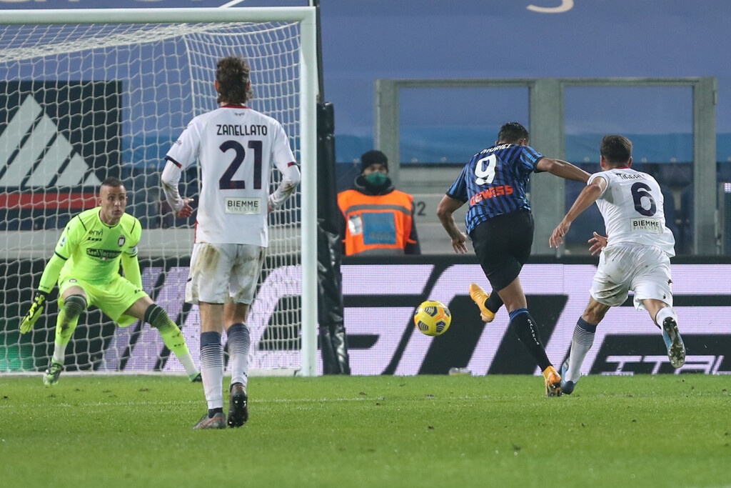 Serie A: Απομακρύνεται ο τίτλος για την Μίλαν!