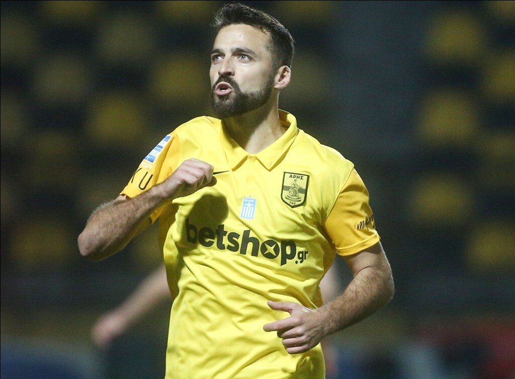 Άρης-Ολυμπιακός: «Κίτρινο» προβάδισμα μέσω VAR (photos+video)