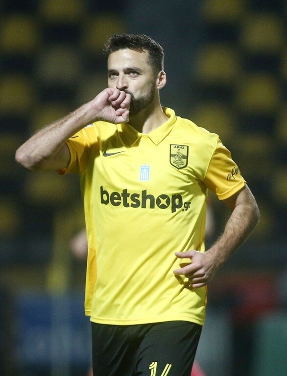 Άρης-Ολυμπιακός: «Κίτρινο» προβάδισμα μέσω VAR (photos+video)