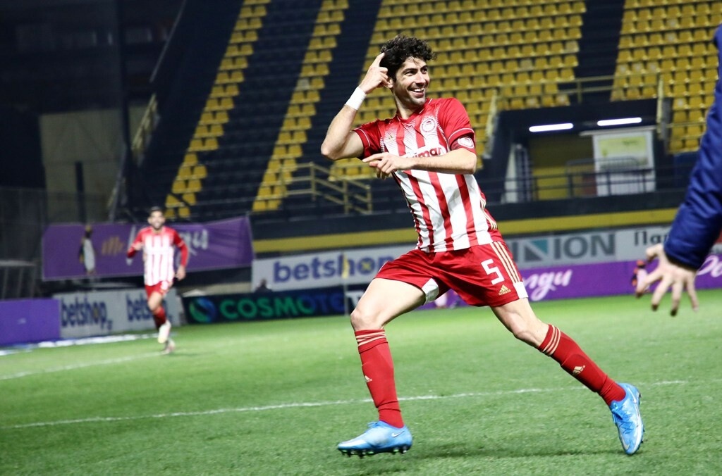 Ολυμπιακός: Viral το έξυπνο γκολ του Μπουχαλάκη (photos+videos)