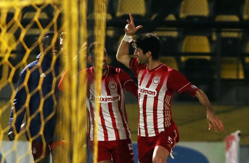 Ολυμπιακός: «Δένει» στον Πειραιά το... πρόσωπο της χρονιάς (photos)