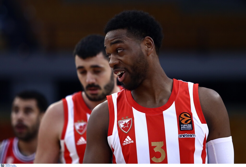 Ολυμπιακός: Στο… μικροσκόπιο ο Λόιντ