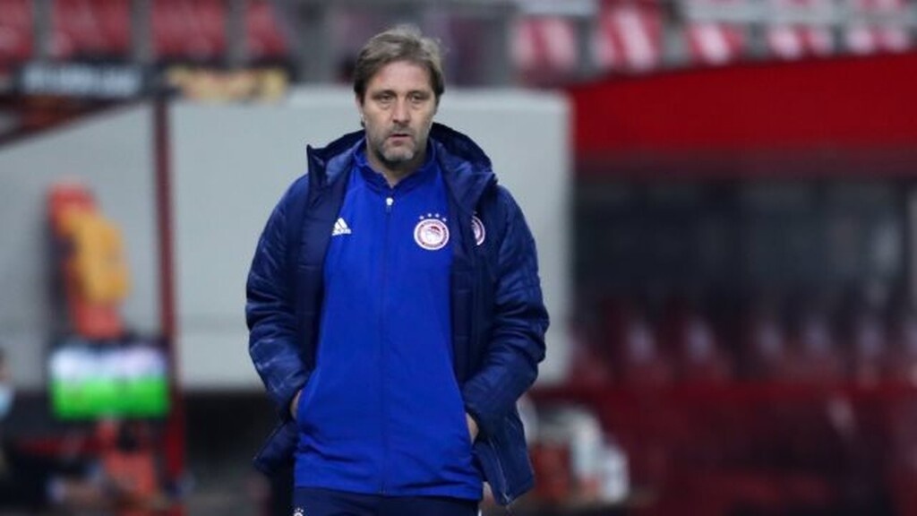 Ολυμπιακός-Λαμία: Φουλ επίθεση από Μαρτίνς - Η «ερυθρόλευκη» ενδεκάδα (photos)