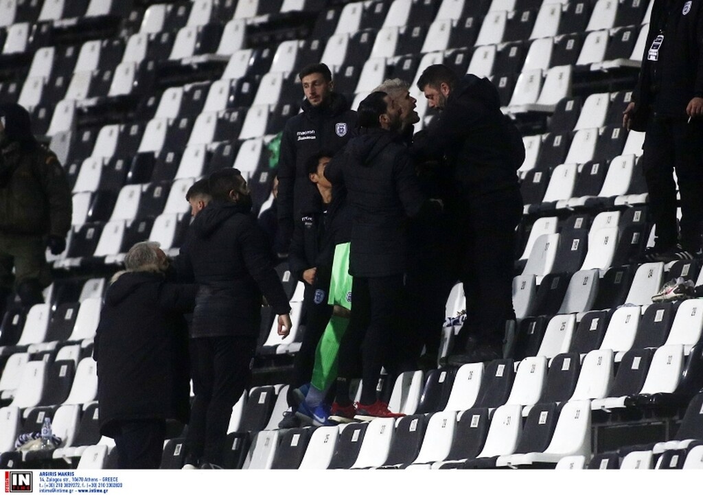 Έξαλλος ο Πασχαλάκης - Η στιγμή της έντασης στο ΠΑΟΚ-Άρης (photos)