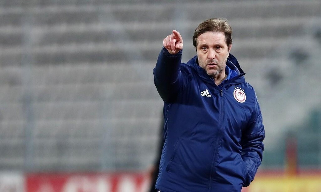 Ολυμπιακός-Λαμία: Φουλ επίθεση από Μαρτίνς - Η «ερυθρόλευκη» ενδεκάδα (photos)