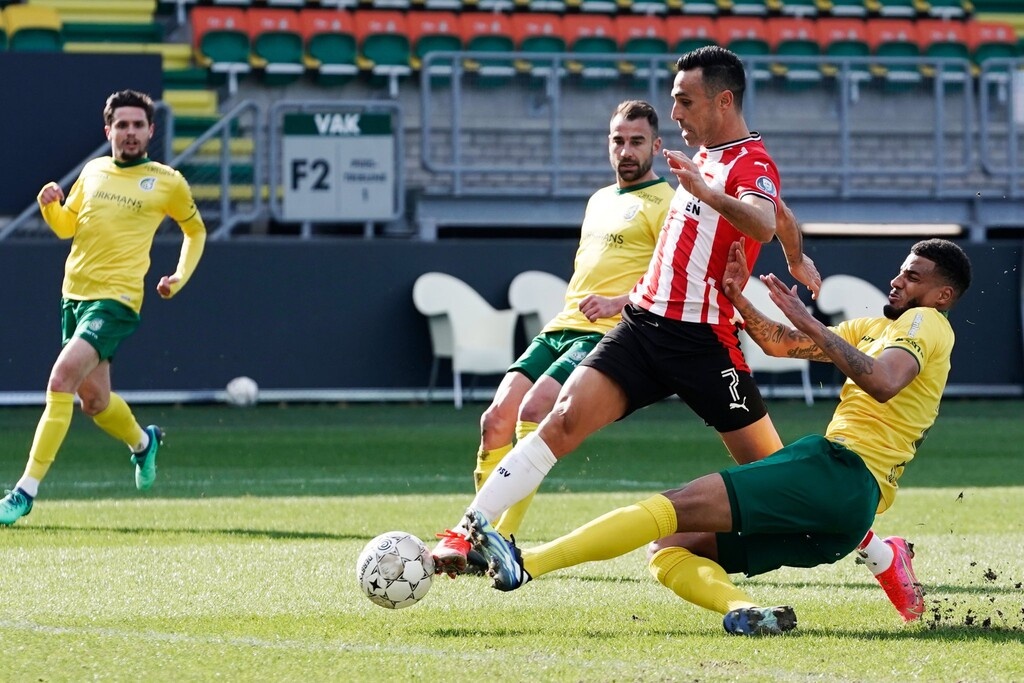 Eredivisie: Απάντησε στη νίκη του Άγιαξ η Αϊντχόφεν (photos)